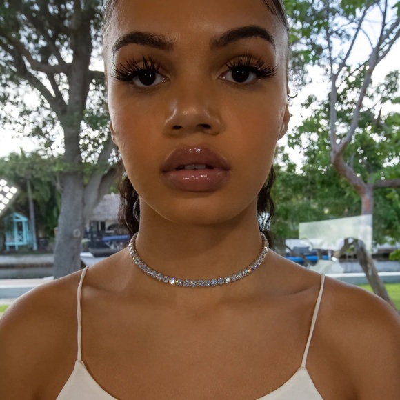 SWAROVSKI CRYSTAL TENNIS CHOKER NECKLACE YELLOW GOLD PLATED - Picture 3 of 6